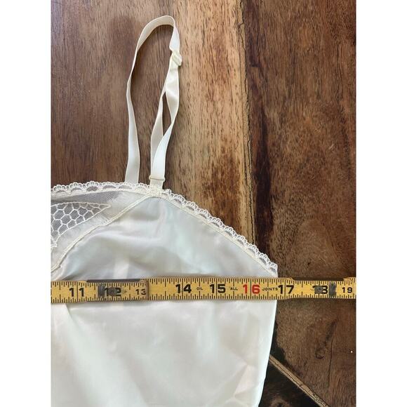 Vintage Barbizon Women's Cream Floral Slip bridal lingerie Size 34 made in USA - Picture 9 of 9